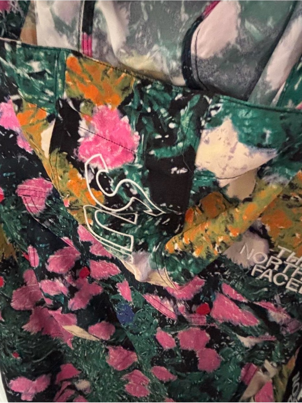 The North Face x Supreme Floral Jacket - Pink, Green, Black - Picture 4 of 5